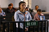 Cô gái đâm chết bạn của chồng lĩnh 12 năm tù