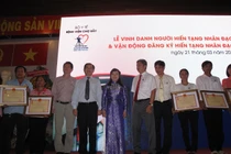 Bộ Y tế tặng thẻ BHYT cho người hiến tạng 