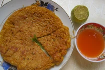 Món ăn biến tấu từ mì tôm đổi vị ngày Tết