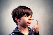 9 cách xử trí thông minh khi bé nói dối