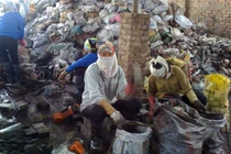 Cận cảnh ngôi làng có hàng trăm đứa trẻ nhiễm độc chì