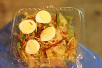 4 địa chỉ ăn bánh tráng trộn ngon nhất Hà thành