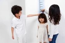 Tuyệt chiêu bất ngờ giúp bé tăng chiều cao nhanh như thổi