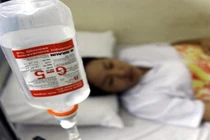 Xót xa những bệnh nhân tử vong sau khi truyền nước ở VN