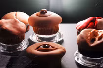 Đỏ mặt với những món ăn có hình nhạy cảm