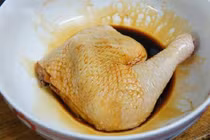 Nướng gà bằng nồi cơm điện béo ngậy, thơm lừng 