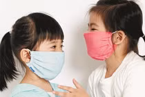 7 lưu ý phòng bệnh dịch cho bé mùa nồm ẩm