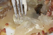 Món ngon kinh dị: cá tuyết phân hủy bốc mùi 