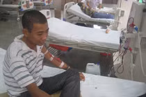 Tiếp sức cho nữ phóng viên trẻ có chồng suy thận độ 4