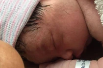 Ca sĩ Ngọc Quyên chia sẻ trải nghiệm sinh con ở Mỹ 