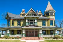 Biệt thự cổ gần 130 tuổi đẹp như tranh vẽ