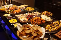 Tuyệt chiêu ăn nhà hàng lúc nào cũng được giảm giá