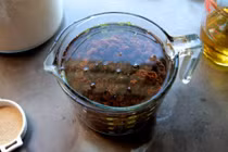 Bài thuốc nho khô ngâm nước tẩy sạch gan chỉ 2 ngày 