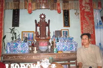 Mất vương miện Hoa hậu xứ Mường vì... răng đen 