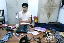 Thủ phạm vụ thảm sát Bình Phước Vũ Văn Tiến khóc liên tục