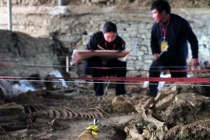 Bí mật dưới nền ngôi nhà 2 người chết, 3 người tâm thần