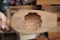 Độc đáo nghề làm khuôn bánh Trung Thu