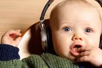 7 bí quyết dỗ bé nín khóc nhanh chóng