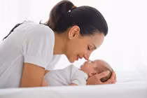 Lưu ý đặc biệt khi chăm bé sơ sinh 