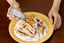 Lý do ăn mặn khiến bạn dễ bị ung thư dạ dày