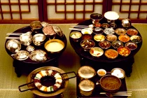 Món ăn hoàng gia xa hoa, độc lạ trên khắp thế giới