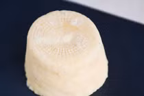 Kinh dị công nghệ làm pho mát từ vi khuẩn... nách, rốn