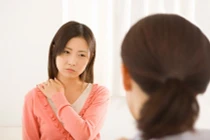 Chị dâu tốt bụng lộ mặt xấu xa