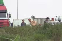 Hành động khó hiểu, đầy nghi ngờ của CSGT Hà Nội