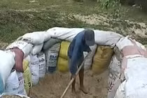 Cận cảnh đào hầm "dã chiến” trốn siêu bão Haiyan