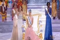 Người đẹp Philippines đăng quang HH Thế giới 2013