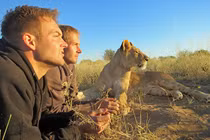 Mối tình sư tử cái và... 2 người đàn ông