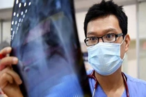 Ấm lòng nhật ký vào tâm dịch của bác sĩ “Húng Ngò”