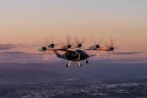 Taxi bay đạt hành trình kỷ lục dài 842 km