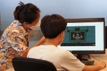 Nhóm tuổi nào ở Việt Nam dễ có các hành vi nguy hiểm trực tuyến?