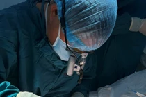 Chuyển vạt da điều trị cho bệnh nhân bị loét cùng cụt 10 năm 