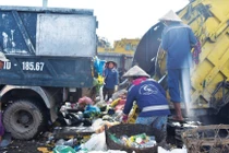 TP HCM: Kiến nghị tăng đơn giá thu gom rác do giá xăng tăng 