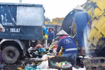 TP HCM: Kiến nghị tăng đơn giá thu gom rác do giá xăng tăng 