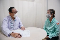 Đau nhói hạ sườn phải, sốt nhẹ, vàng da, cảnh báo u gan