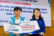 Hai học sinh đạt huy chương quốc tế xác nhận nhập học ĐH Khoa học Tự nhiên