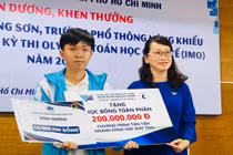 Hai học sinh đạt huy chương quốc tế xác nhận nhập học ĐH Khoa học Tự nhiên