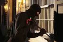 Chồng phá két sắt trộm 50 tỷ của vợ trong lúc chờ ly hôn