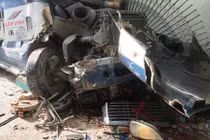 Ảnh: Hiện trường kinh hoàng xe container cuốn người ở Sài Gòn