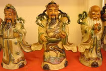 Bộ tượng cổ Phúc Lộc Thọ ở chùa Hang không cánh mà bay
