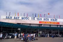Ngăn chặn vụ vận chuyển súng đạn qua sân bay Tân Sơn Nhất