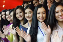 30 người đẹp vào vòng chung khảo phía Nam HHVN 2016