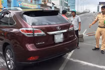 “Xót xa” nhìn Lexus hơn 3 tỷ gặp nạn tại Sài Gòn