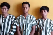 Hi hữu: 3 công nhân chặn đường công an để…cướp