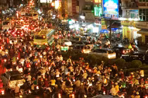 Ảnh: Đường Sài Gòn kẹt cứng sau trận mưa lớn