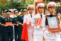 Chùm ảnh: Nghẹn ngào phút hỏa táng 9 quân nhân CASA 212