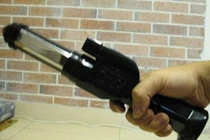 Mang dùi cùi điện đi cướp để trả nợ 700 triệu đồng